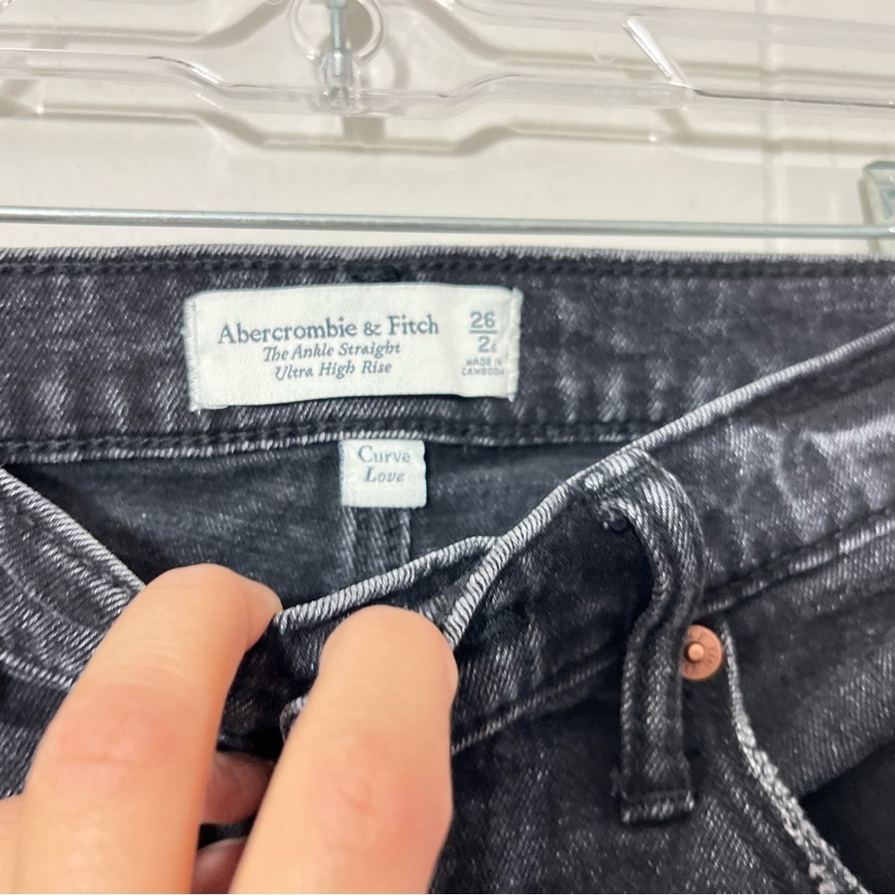 Abercrombie and Fitch The Ankle Straight Ultra High Rise Jeans Womens Size 26/2 - Picture 3 of 4